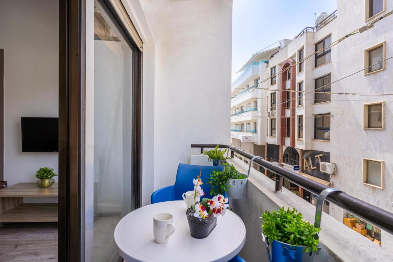 Eleni'S 1-Br Apt In Larnaca Center Kültér fotó